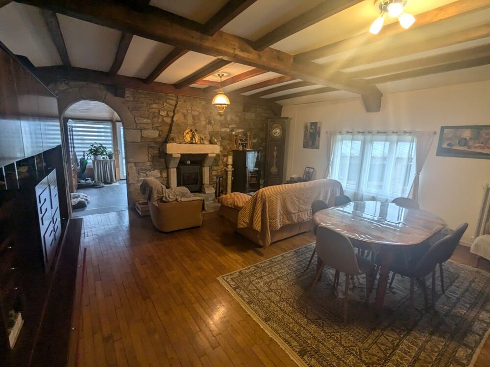 PLOERDUT JOLIE MAISON EN PIERRE SOUS ARDOISE DE 94 M² ENVIRON 5 PIECES 2 DEPENDANCES TERRAIN CLOS DE 2686m² A BATIR