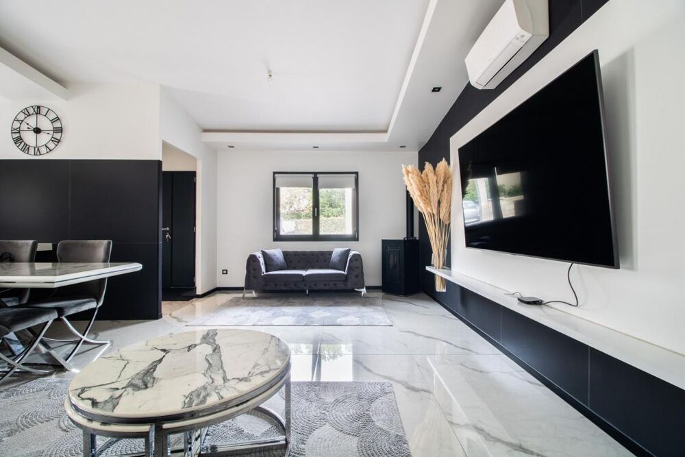 Maison neuve de 140 m² avec cour