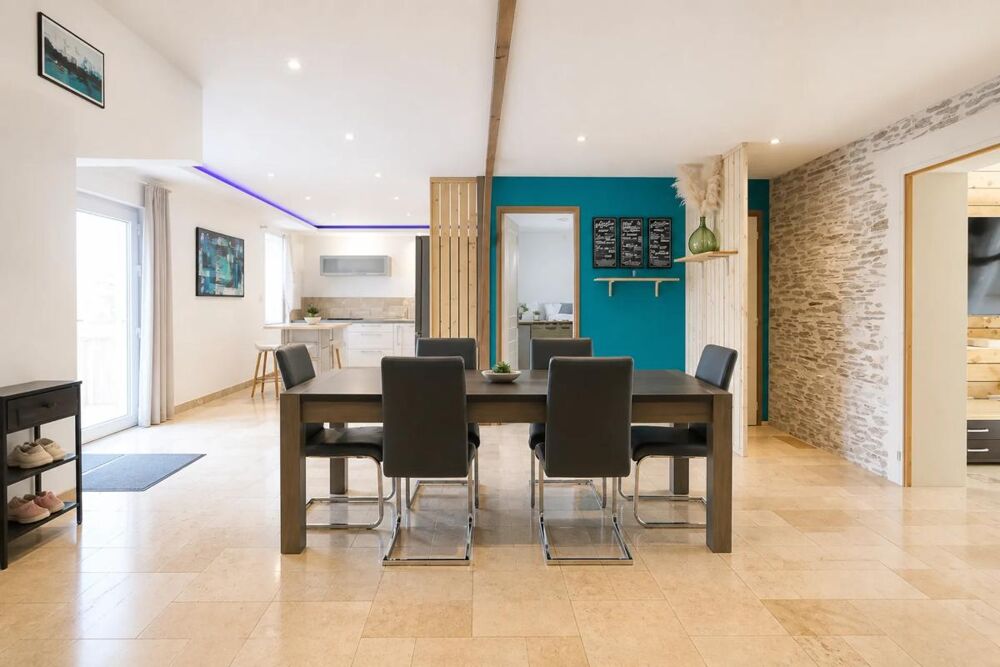 Vente Maison Maison de 10 pièces de 158.3 m² à Le Pin,  terrain de 2870 m² Le pin