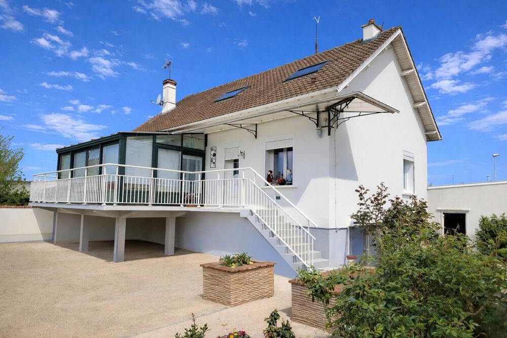 Maison 7 pièces 213 m² · à Chartres · 213 m² · 264 600 €