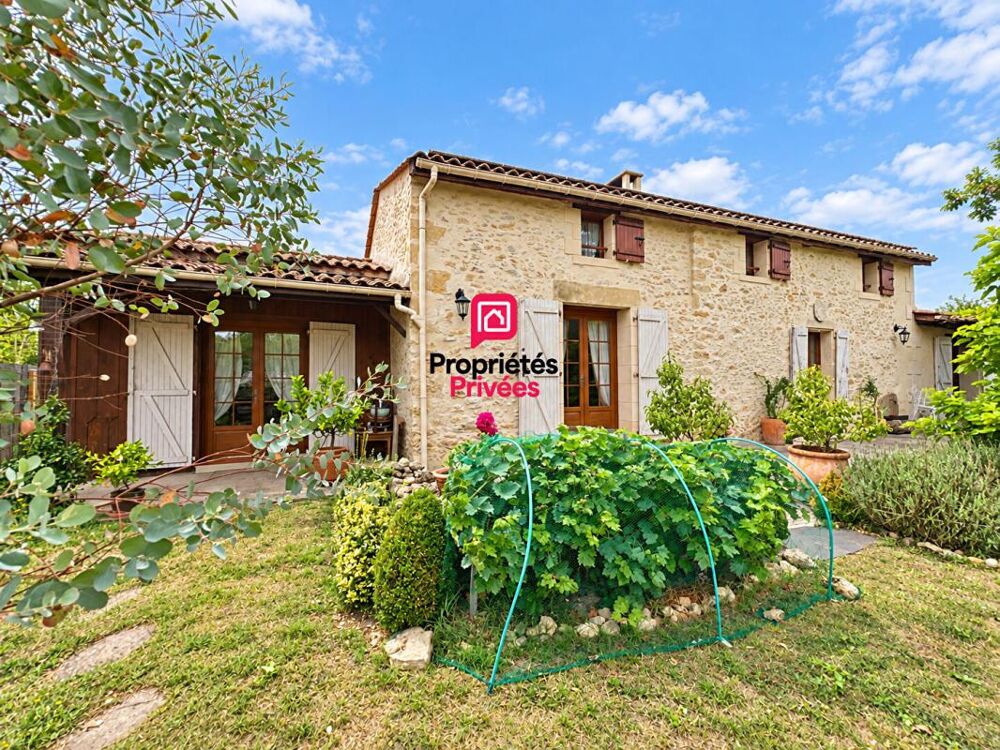 Maison familiale en pierre 4 chambres avec jardin sans vis à vis à Noaillan