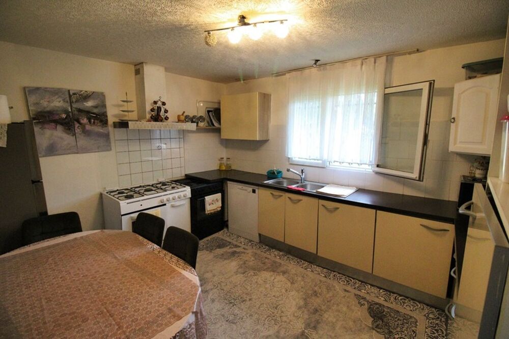 Maison familiale 120 m²  Terrain 2 500 m² piscinable  Saint-Denis-de-Pile