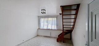  Appartement à louer 2 pièces 33 m²