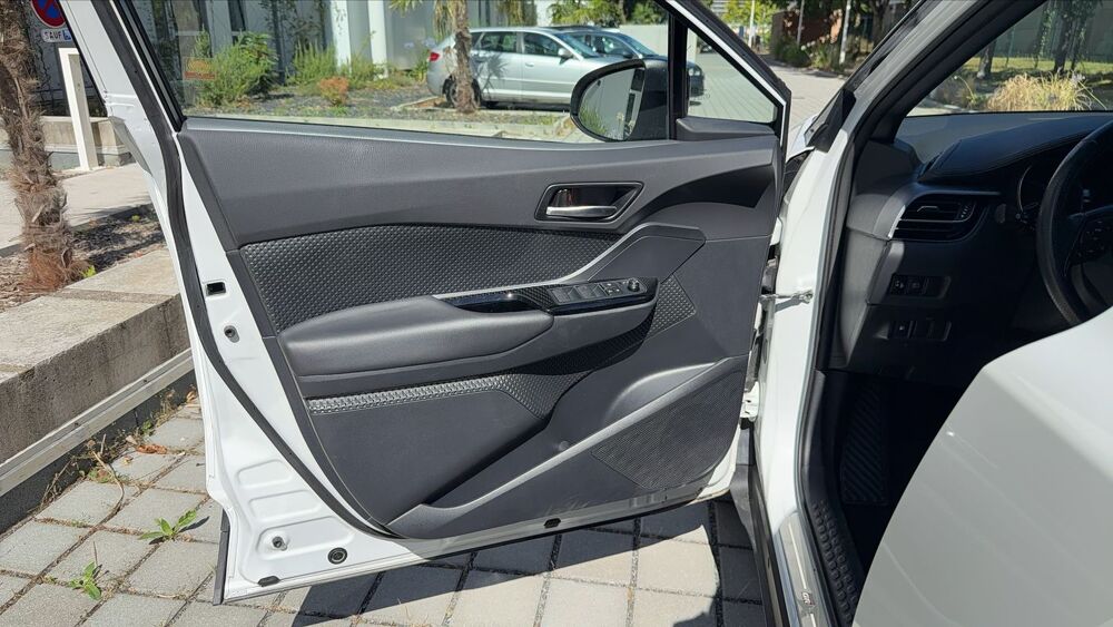 C-HR 2.0 VVT-i 184 Hybrid CTV GR Sport 2022 occasion 44300 Nantes