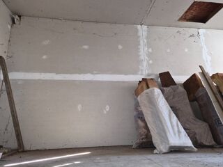  Remise / Grange � vendre 1 pi�ce 32 m� Montcornet