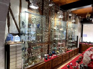  Immeuble � vendre 15 + pi�ces 380 m�