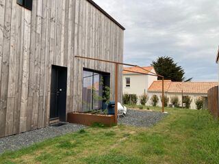  Maison à louer 4 pièces 108 m²