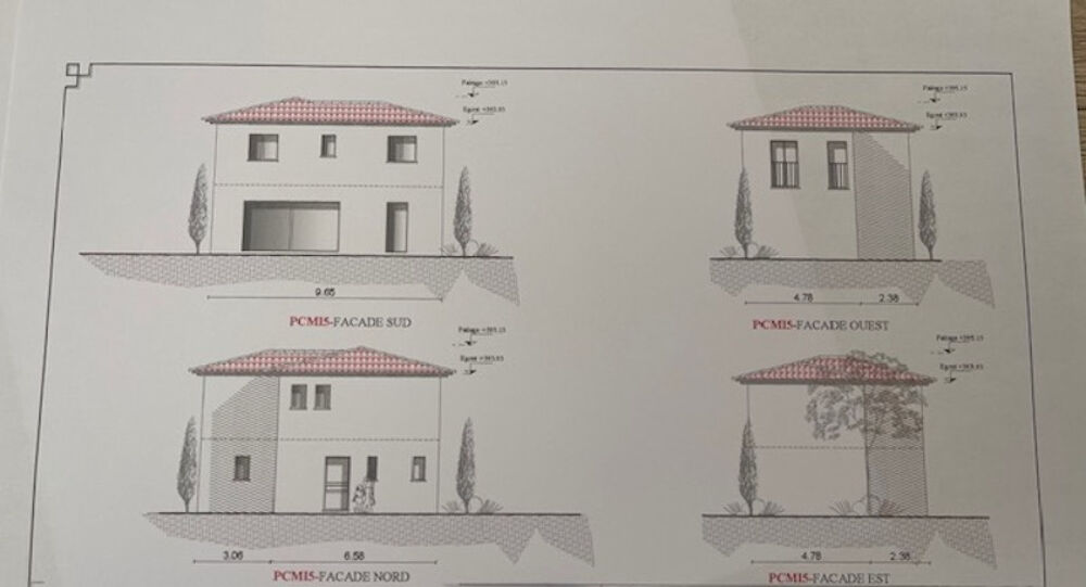 Vente Terrain Terrain  situé  dans quartier résidentiel constructible avec permis en cours Montauroux