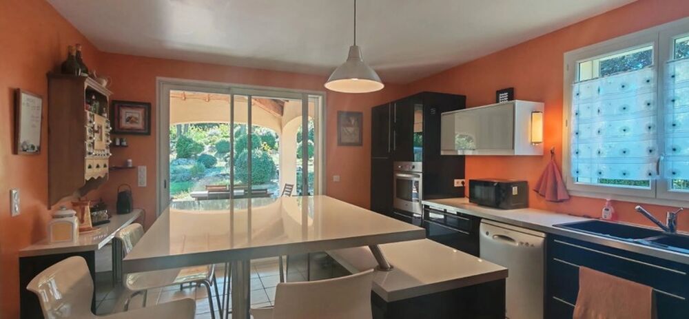 � vendre  Maison Fontvieille (13990)