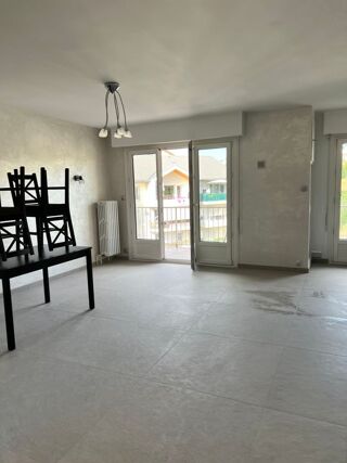 Appartement à louer 3 pièces 70 m² Vetraz monthoux