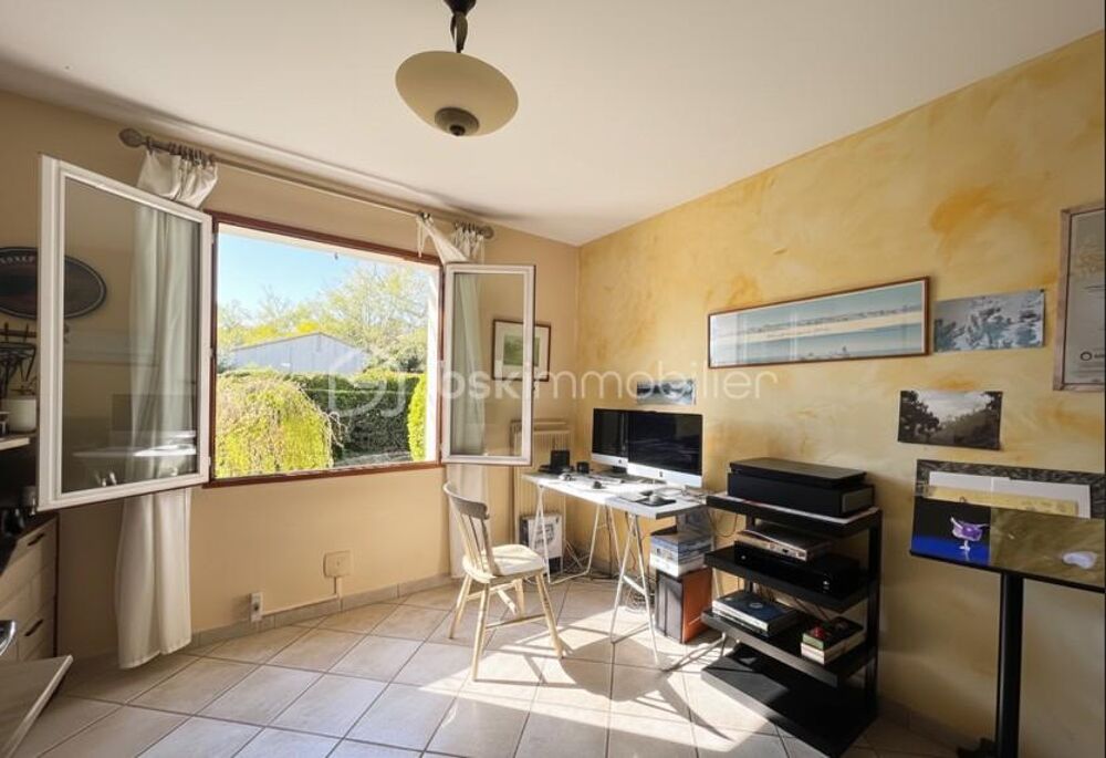 � vendre  Maison Tourrettes (83440)