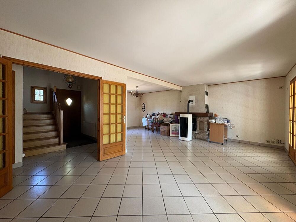 Vente Maison A vendre RIEC SUR BELON (29340) Maison 8 pièces 5 chambres 1 bureau 141 m2 Riec sur belon