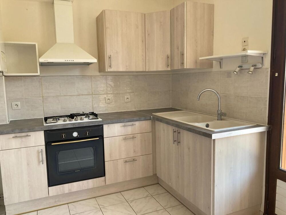 Vente Appartement Appartement Avignon Abbaye ST Ruf, 3 pièce(s), 2 chambres, balcon, garage, cellier Avignon