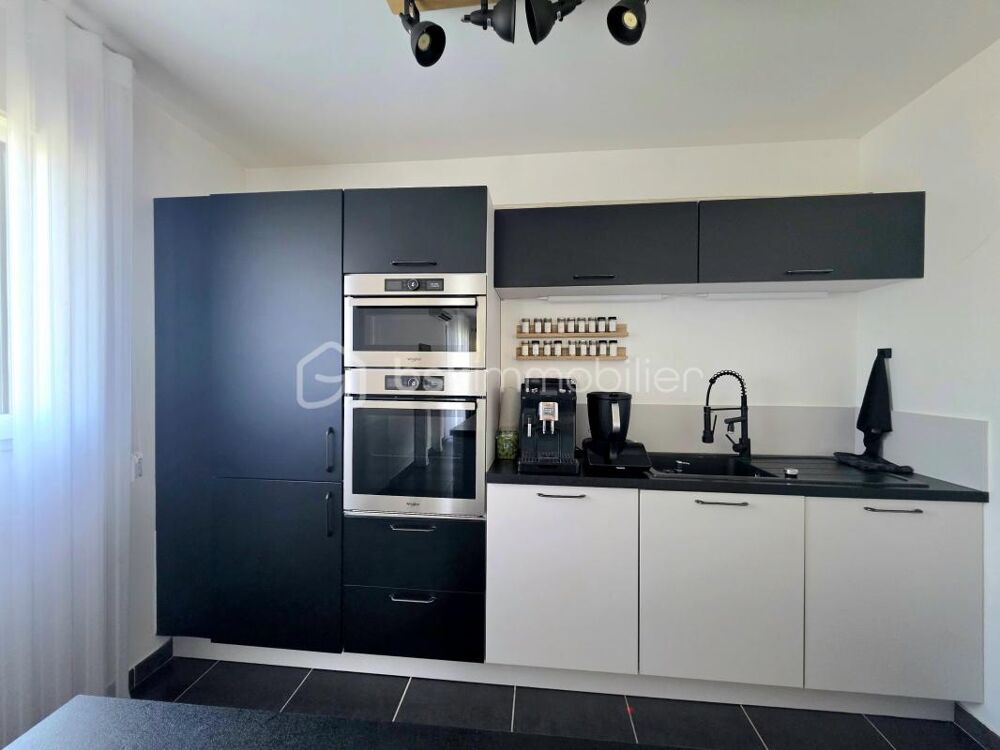 Vente Villa EXCLUSIVITE / PIERRELATTE / 3 CHAMBRES / GARAGE / CLIMATISATION REVERSIBLE Pierrelatte