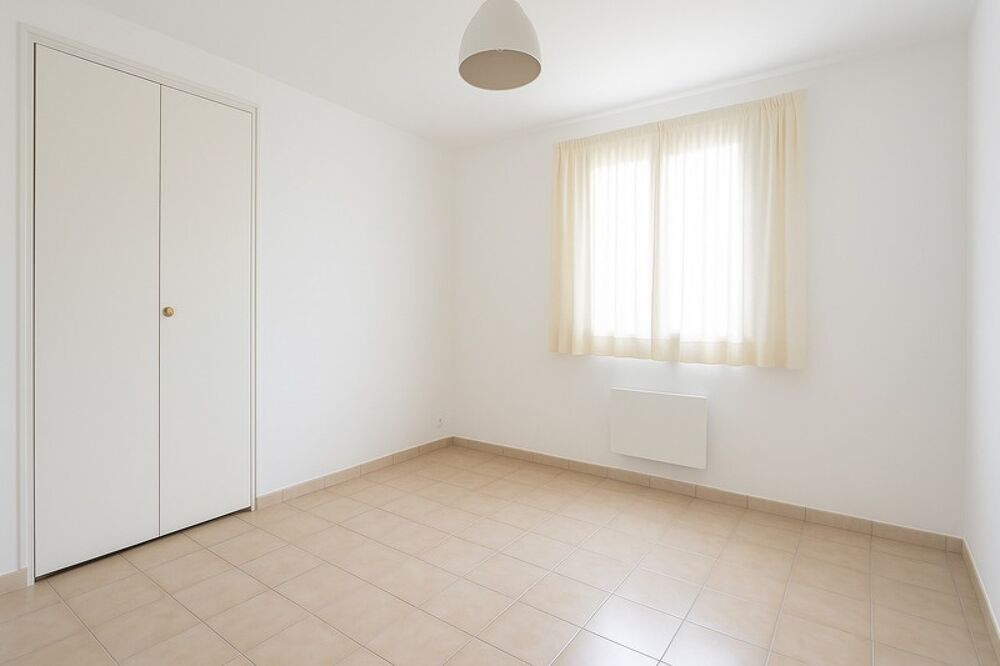 à vendre  Maison Eyguières (13430)