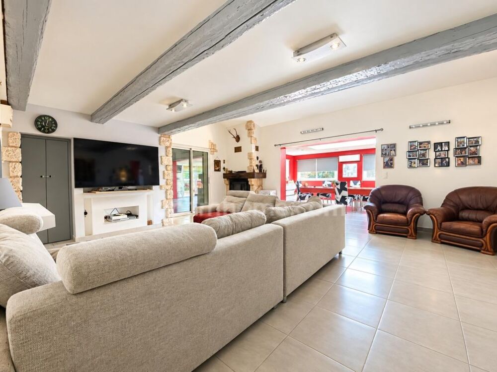 Vente Propriété/Château Propriété 5 pièces 178m2 avec piscine sur terrain de 1,4H à MEZE (34) Meze