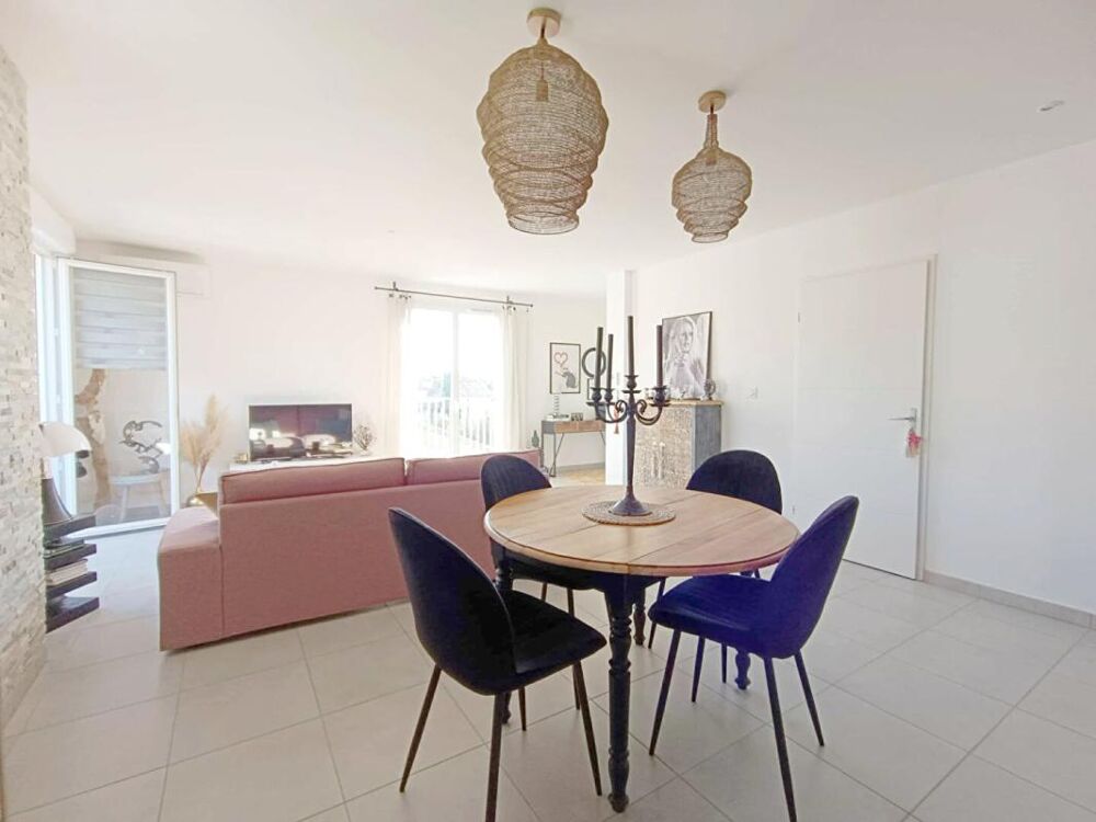 Vente Appartement Appartement Istres 3 pièce(s) 75 m2 , Balcon et Deux places parking Istres