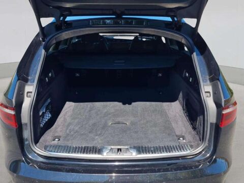 XF R-Sport • 2.0 D AWD 180 ch BVA 2018 occasion 33600 Pessac