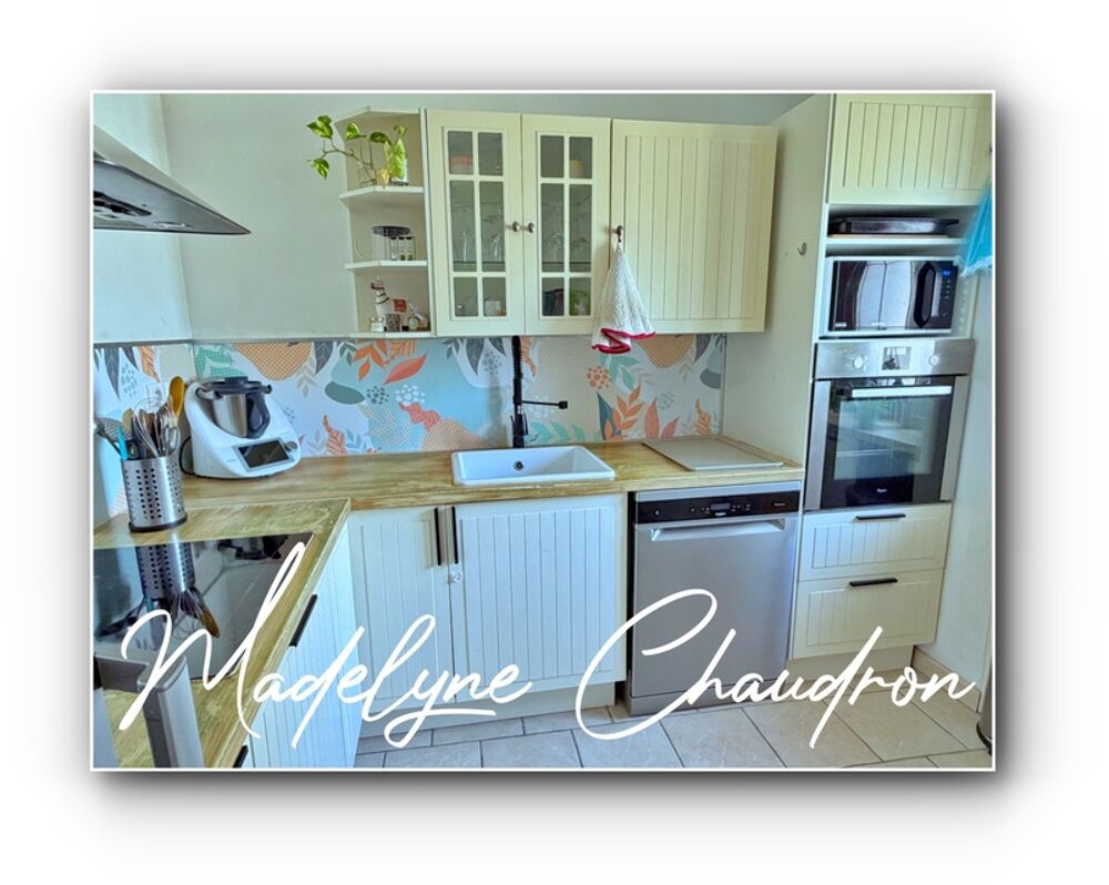 MAISON EN PIERRE  CENTRE DE BOURAY-SUR-JUINE  3 CHAMBRES  DPE C