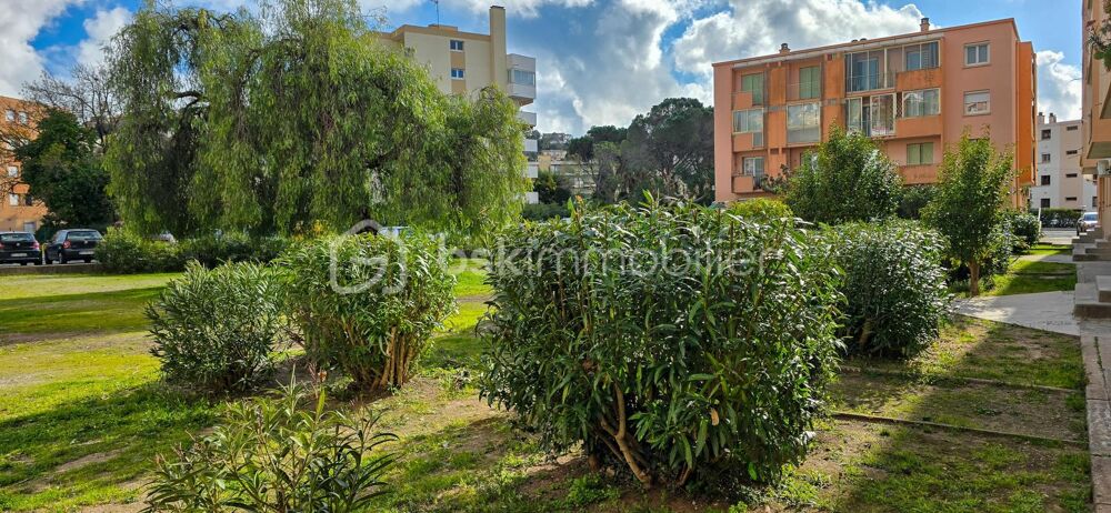 3 pièces traversant avec balcon  Résidence sécurisée , quartier dynamique