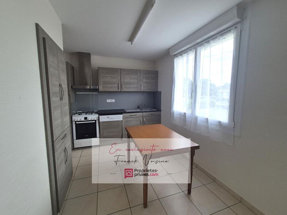 A VENDRE en Exclusivité à Saint Prouant, maison de 93 m2 avec 3 chambres sur une parcelle de 1090 m2
