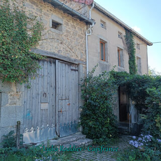 Vente Maison Corps de ferme à vendre 6 pièces - Atelier - Hangar - Dépendances - Terrain 1952 m2 à LACHAUX (63290) Lachaux