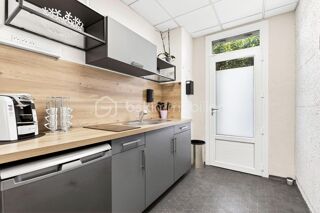  Appartement à vendre 8 pièces 145 m²