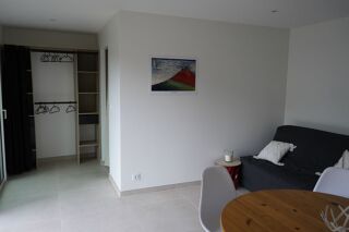  Appartement à louer 1 pièce 38 m²