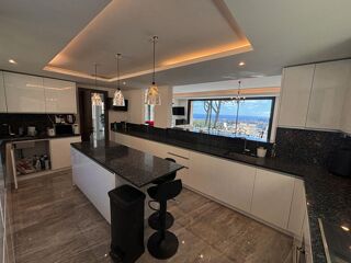  Villa � vendre 7 pi�ces 370 m�