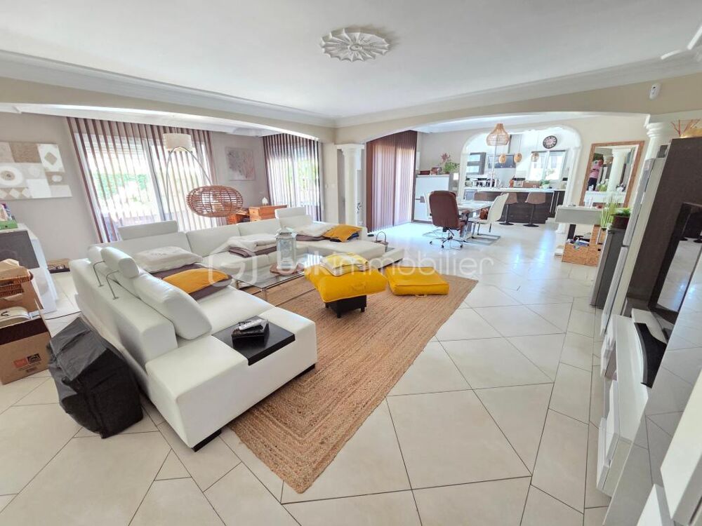 Vente Propriété/Château Magnifique Propriété de charme de 204m² à Chaulgnes avec Piscine et dépendances Chaulgnes