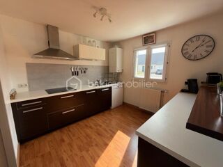 Vente Maison CREVIN – Maison plain-pied rénovée de 82 m² Crevin