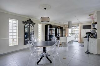  Maison � vendre 8 pi�ces 210 m�