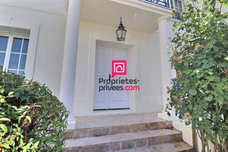  Proprit/chteau  vendre 6 pices 200 m