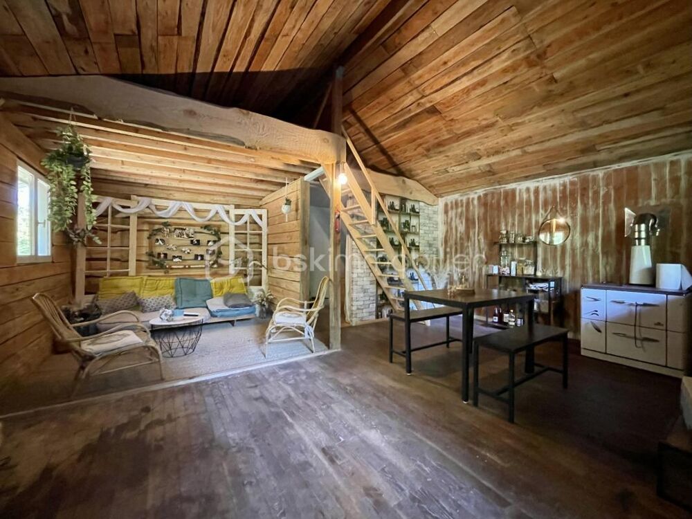 Chalet au bord d'un ruisseau
