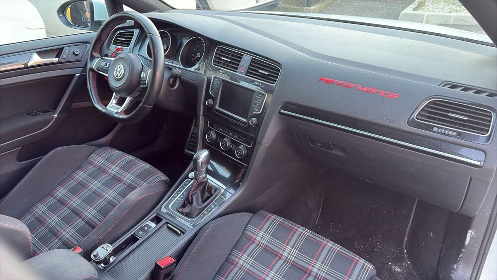 Golf 2.0 TSI 220 DSG6 GTI - Automatique Entretien constructeur 2016 occasion 13200 Arles