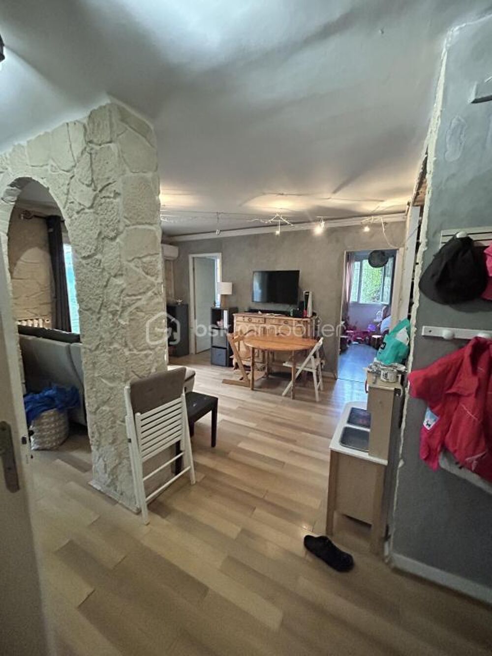 Appartement 4 pièces  60 m²  Rez-de-jardin  Cannes (Quartier des Coteaux)