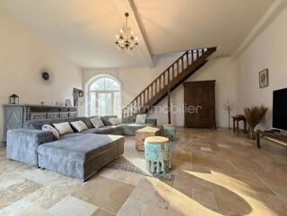  Propriété/château à vendre 8 pièces 237 m²