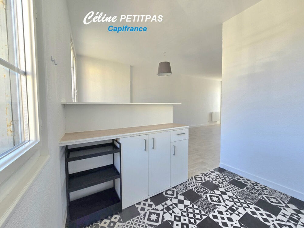 Appartement Duplex T3  63m²  Centre-ville de Montfort sur Meu