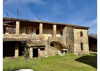  Maison � vendre 9 pi�ces 2600 m�