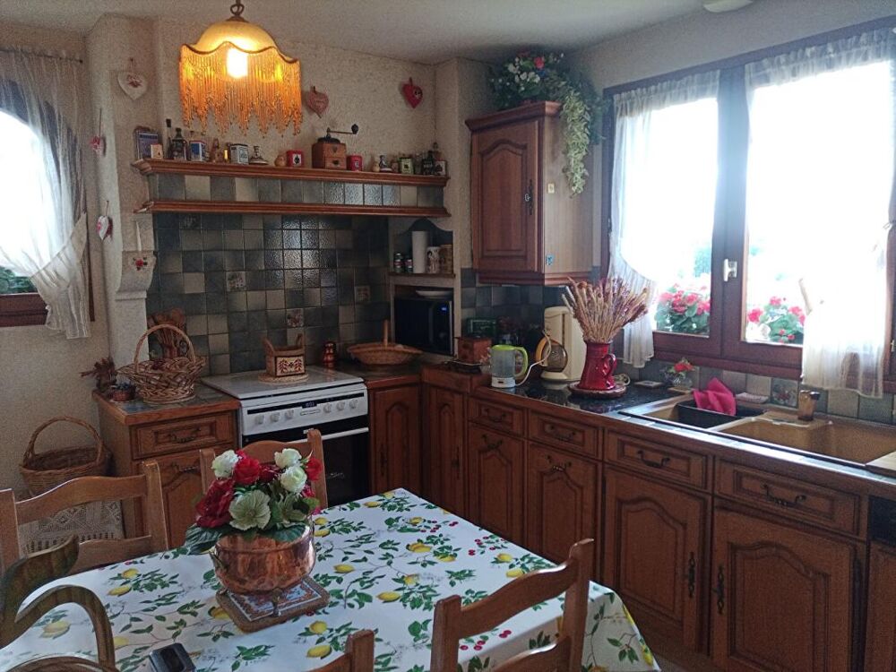 Vente Maison Ceyrat (63), VIAGER OCCUPE, maison de 132 m2 habitables sur 846 m2 de terrain Ceyrat