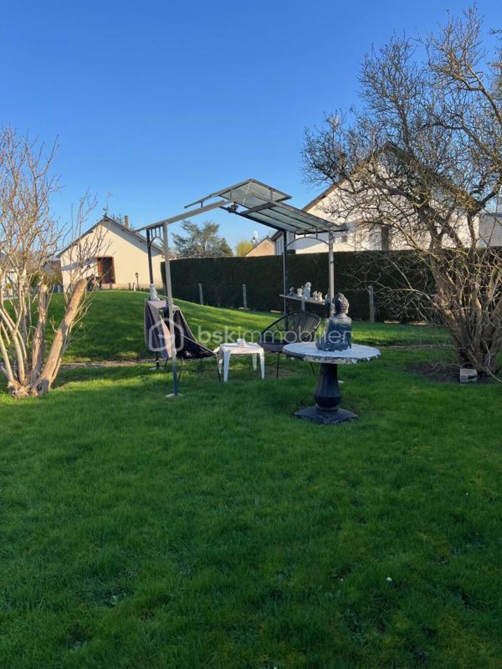 Vente Maison Maison plain-pied avec sous-sol total et jardin - Centre de Gisors Gisors