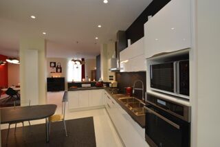  Maison à vendre 12 pièces 366 m²