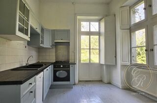  Propri�t�/ch�teau � vendre 14 pi�ces 538 m�