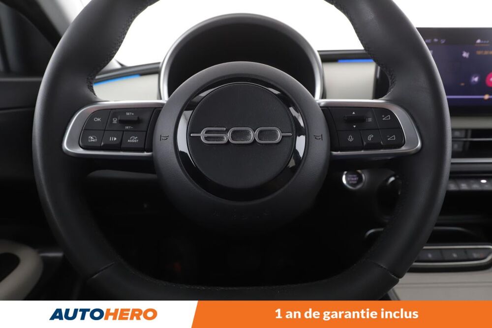 Fiat 600 Electrique 54 kWh La Prima 156 ch 2024 occasion 92130 Issy-les-Moulineaux