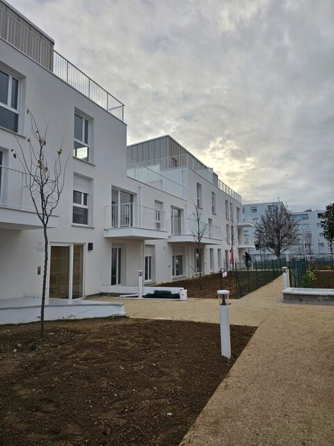  Appartement � louer 4 pi�ces 77 m�