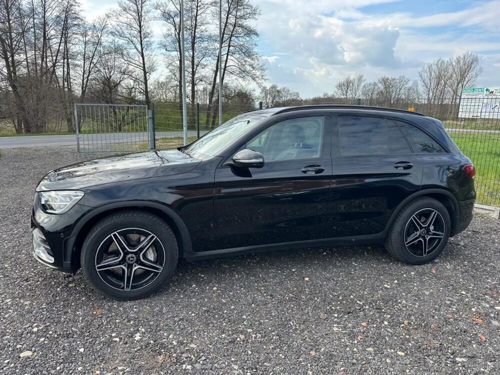 Classe GLC 300 4MATIC AMG Line – LED Chauffage Stationnaire Attelage 2020 occasion 33000 Bordeaux