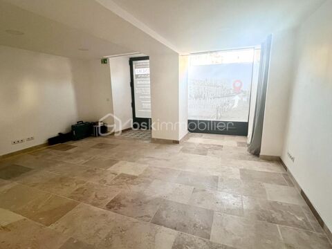 Local commercial au coeur du centre ville 700 77710 Lorrez le bocage preaux