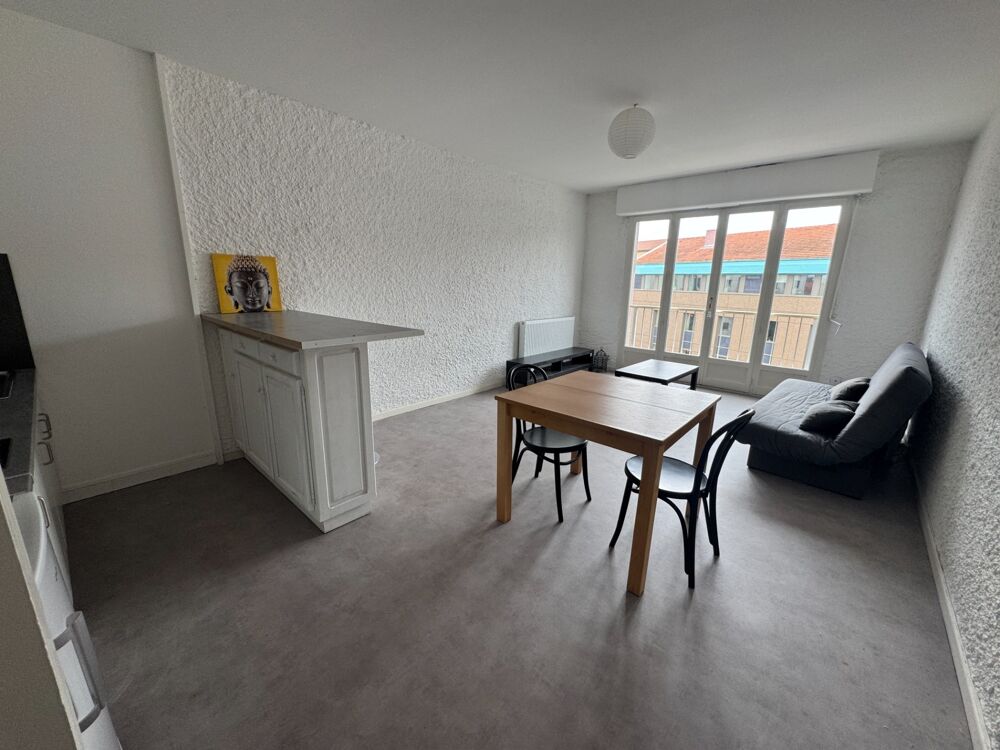 ROANNE - STUDIO 33 m2 - 4e étage avec ASCENSEUR - CENTRE VILLE