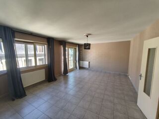  Appartement à louer 3 pièces 78 m²