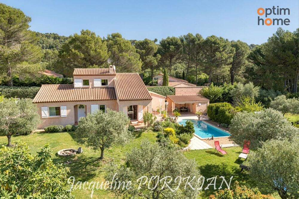 La Motte d'Aigues : Villa 4/5 pièces plus dépendance sur 3 160 m² de terrain arboré avec piscine